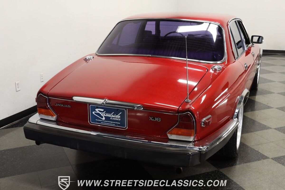 Jaguar-XJ6-1985-Sedan-9