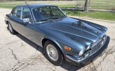 Jaguar-XJ6-1986-Sedan-7