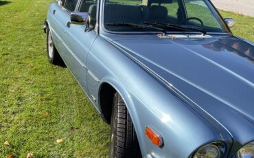 Jaguar-XJ6-1987-Sedan-1