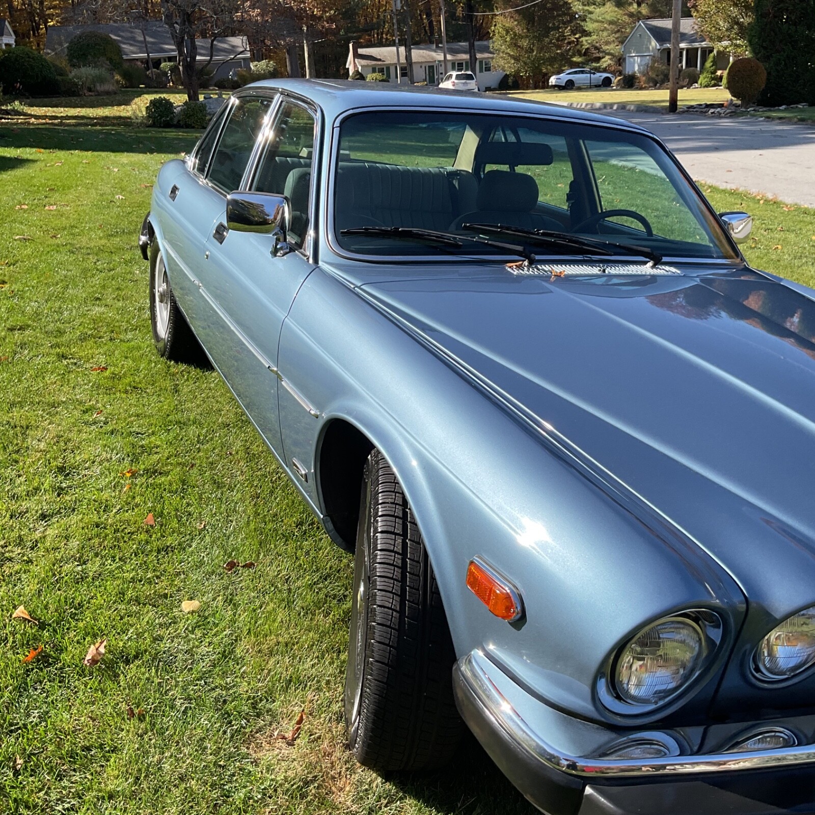 Jaguar-XJ6-1987-Sedan-1