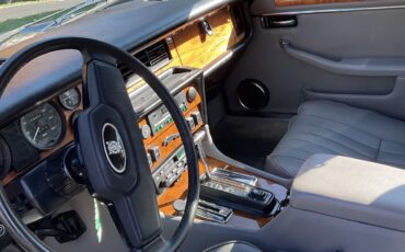 Jaguar-XJ6-1987-Sedan-12
