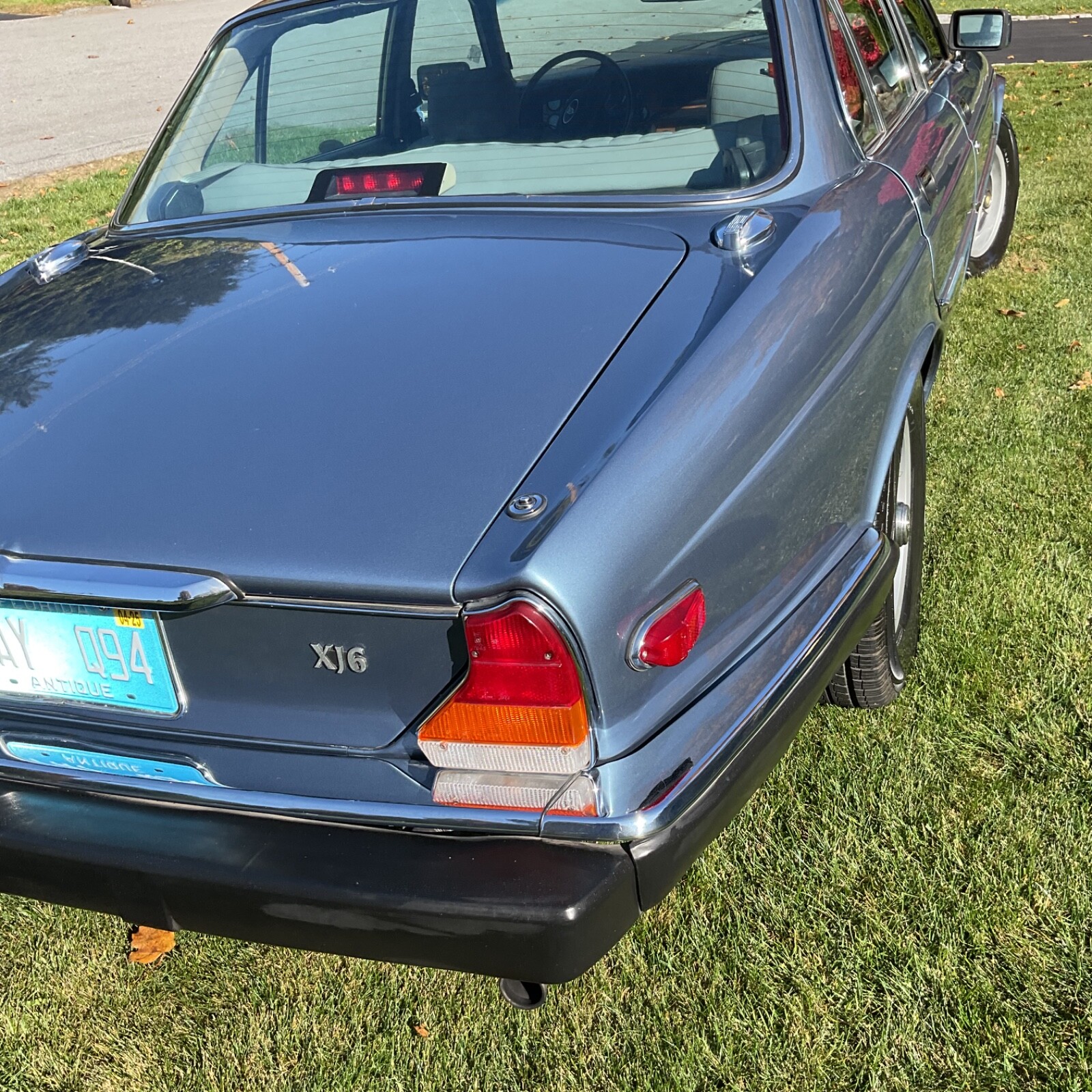 Jaguar-XJ6-1987-Sedan-2