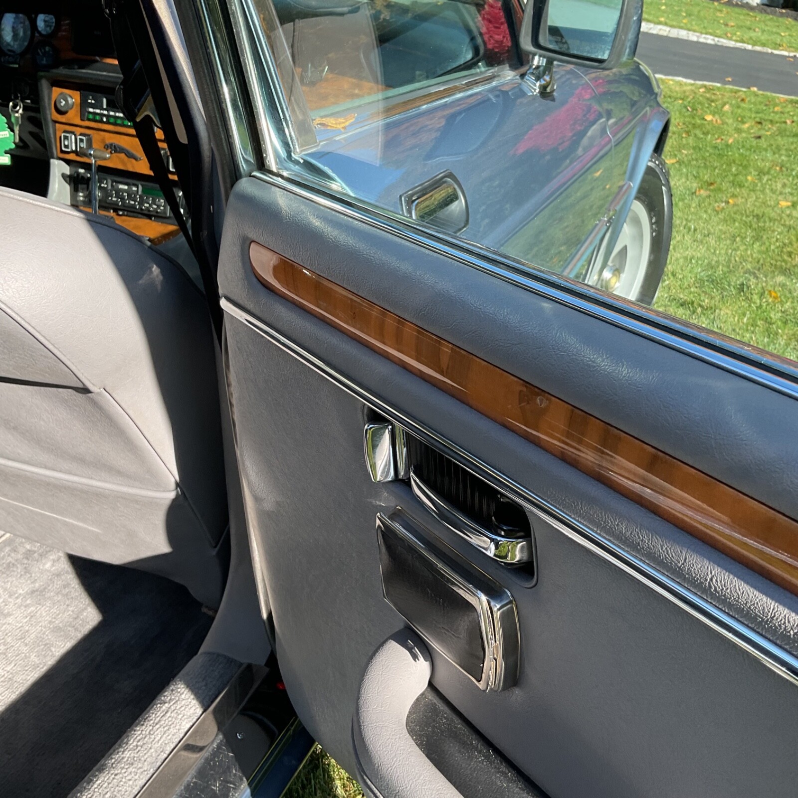 Jaguar-XJ6-1987-Sedan-3