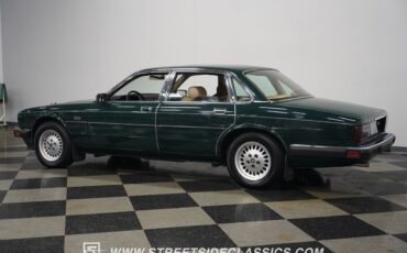 Jaguar-XJ6-1988-Sedan-10