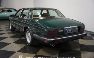 Jaguar-XJ6-1988-Sedan-12