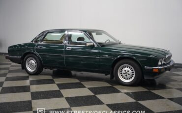 Jaguar-XJ6-1988-Sedan-18