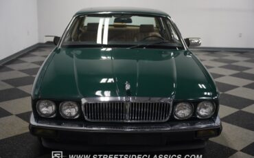 Jaguar-XJ6-1988-Sedan-21