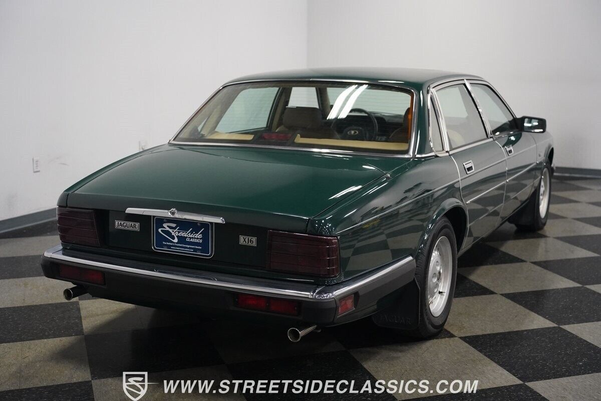 Jaguar-XJ6-1988-Sedan-29