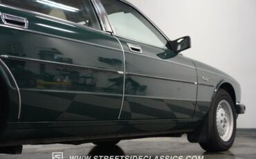 Jaguar-XJ6-1988-Sedan-32