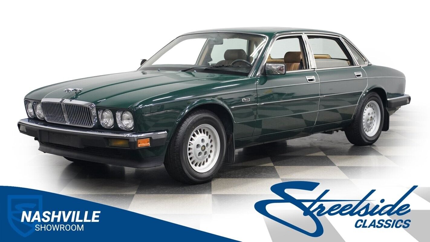 Jaguar-XJ6-1988-Sedan