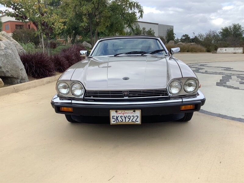 Jaguar-XJ8-1988-Convertible-1