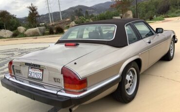 Jaguar-XJ8-1988-Convertible-11