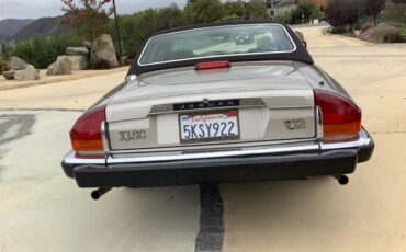 Jaguar-XJ8-1988-Convertible-13
