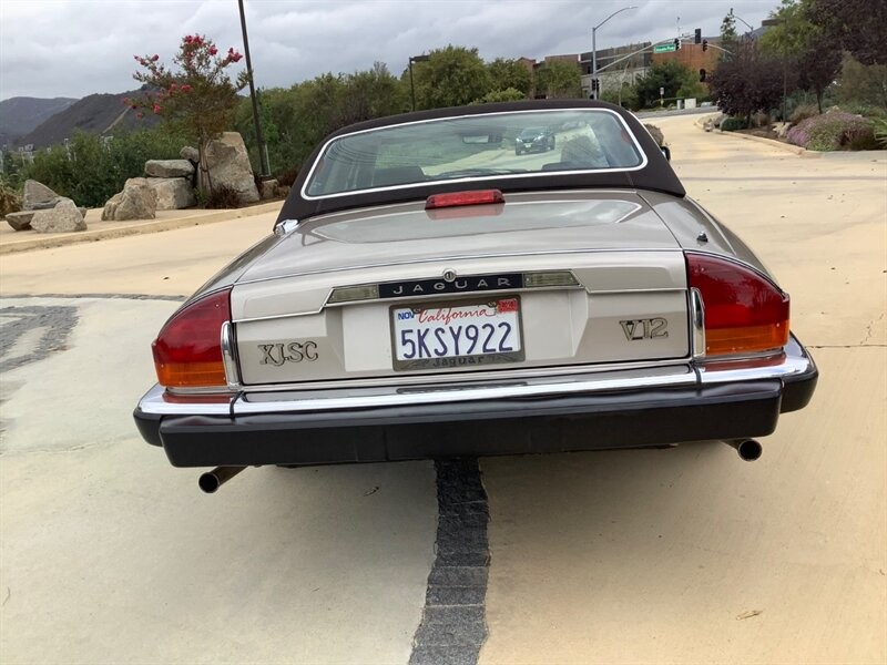 Jaguar-XJ8-1988-Convertible-13