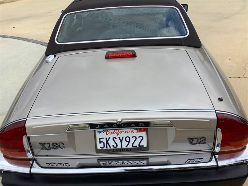 Jaguar-XJ8-1988-Convertible-15