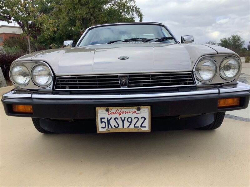 Jaguar-XJ8-1988-Convertible-2