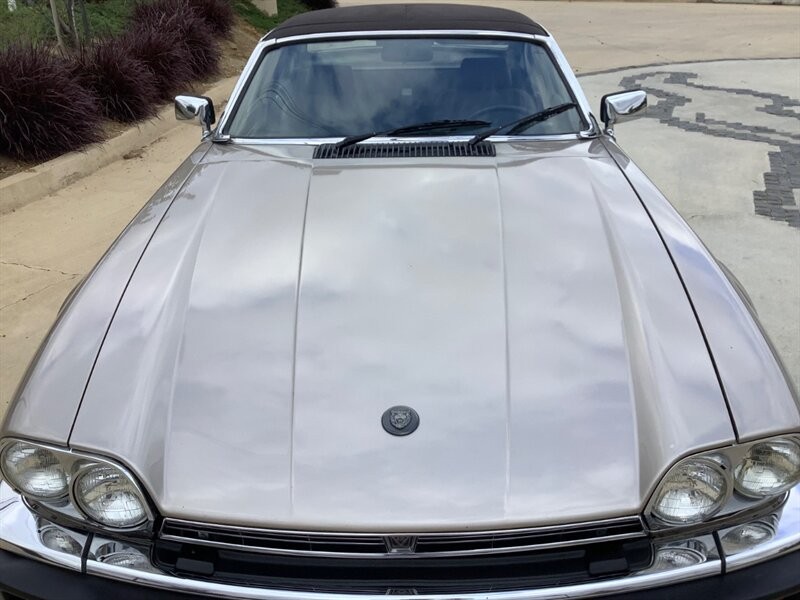 Jaguar-XJ8-1988-Convertible-3