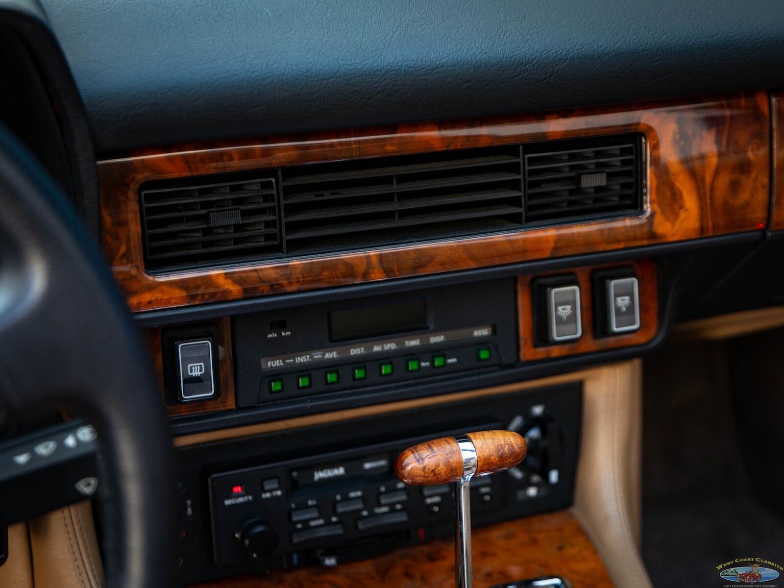 Jaguar-XJS-1990-Convertible-25