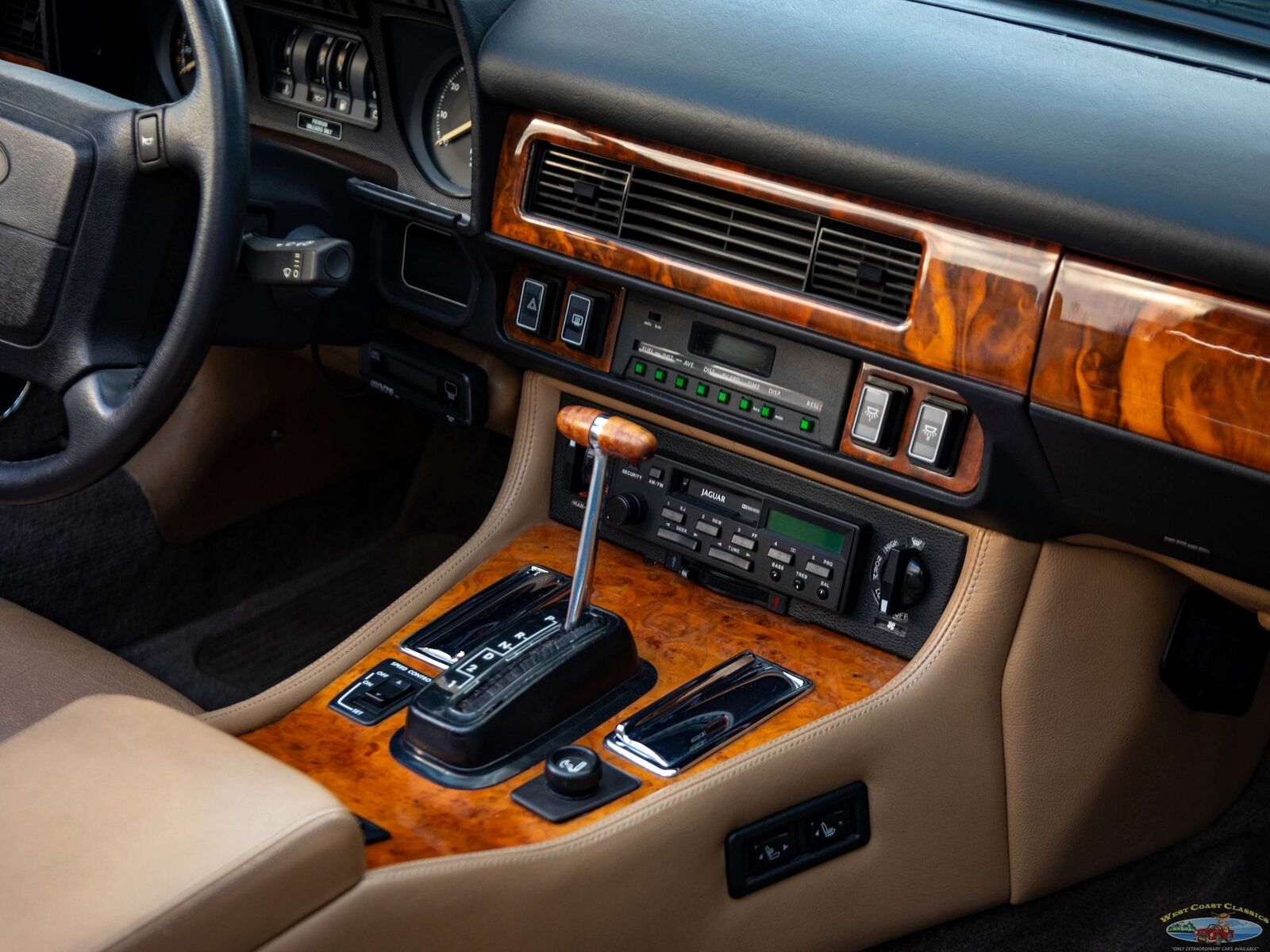 Jaguar-XJS-1990-Convertible-31
