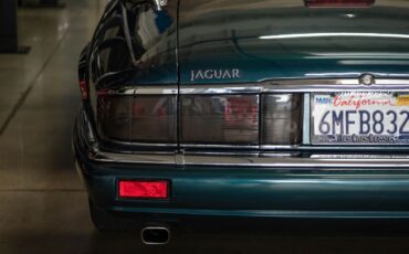 Jaguar-XJS-1994-2-Door-Convertible-17