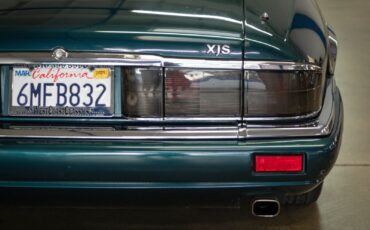 Jaguar-XJS-1994-2-Door-Convertible-19