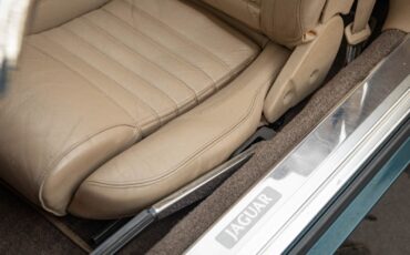 Jaguar-XJS-1994-2-Door-Convertible-28