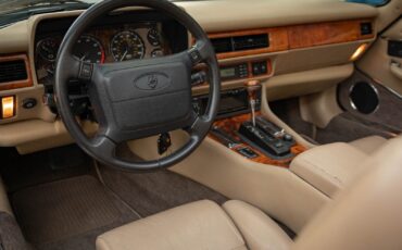 Jaguar-XJS-1994-2-Door-Convertible-31