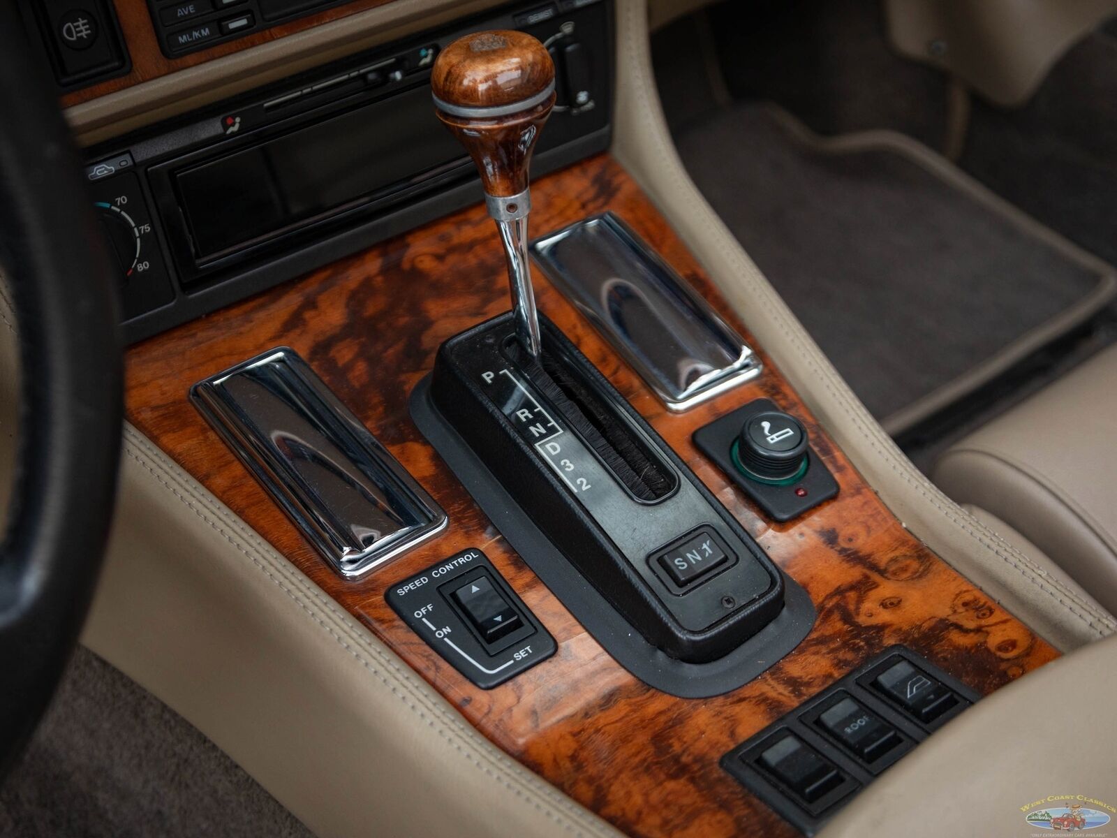 Jaguar-XJS-1994-2-Door-Convertible-37
