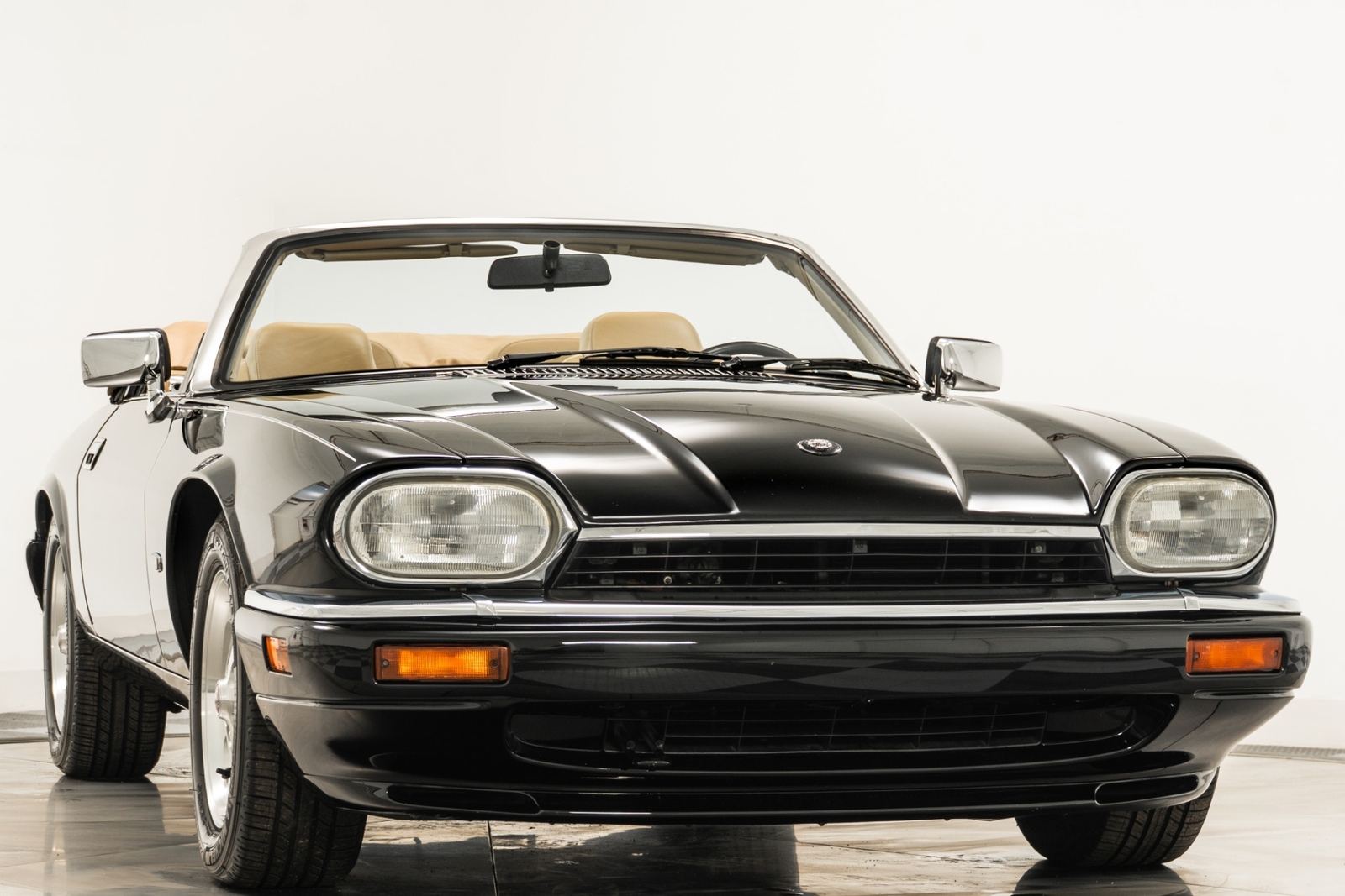 Jaguar-XJS-1995-Convertible-1