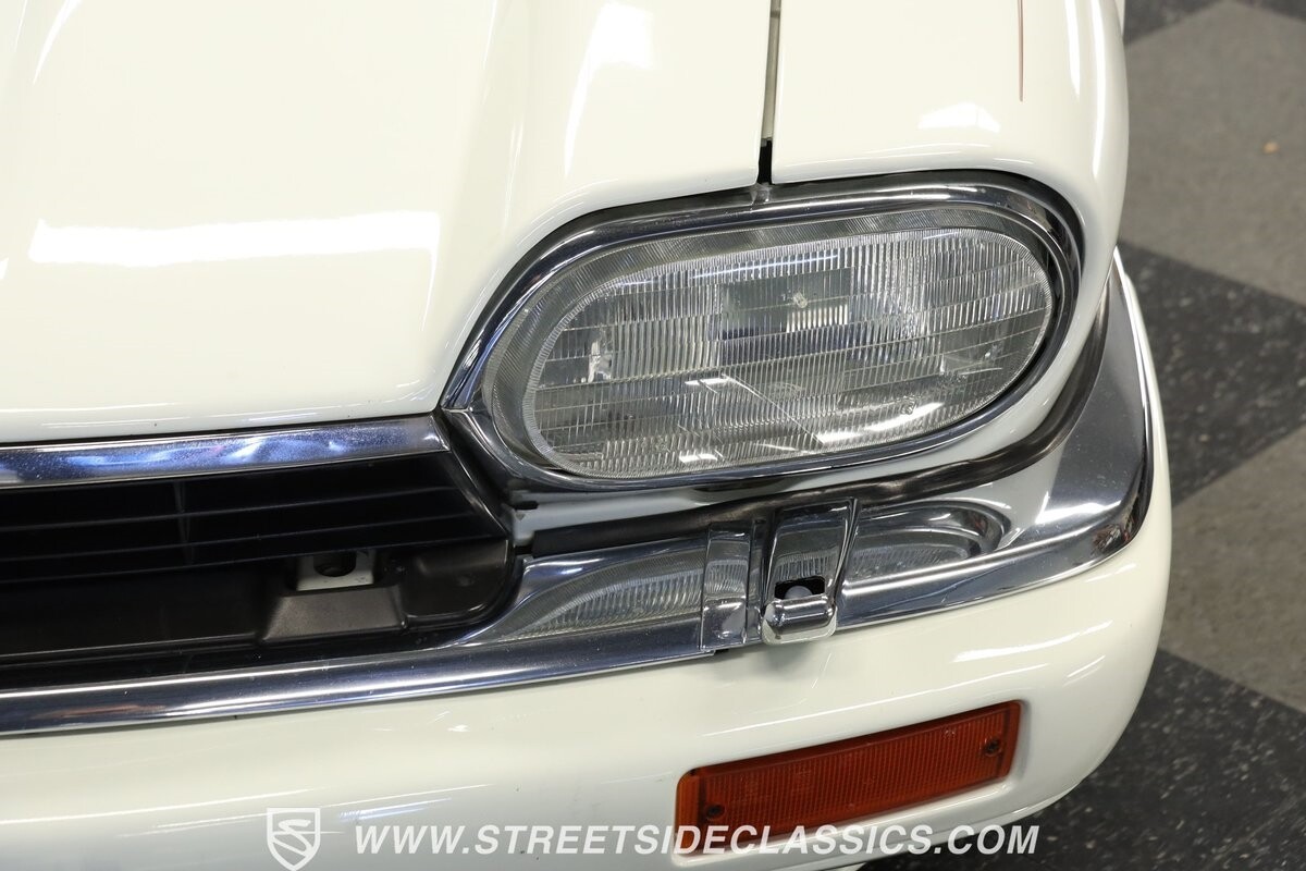 Jaguar-XJS-1995-Convertible-19
