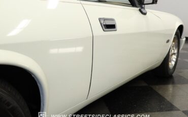 Jaguar-XJS-1995-Convertible-25