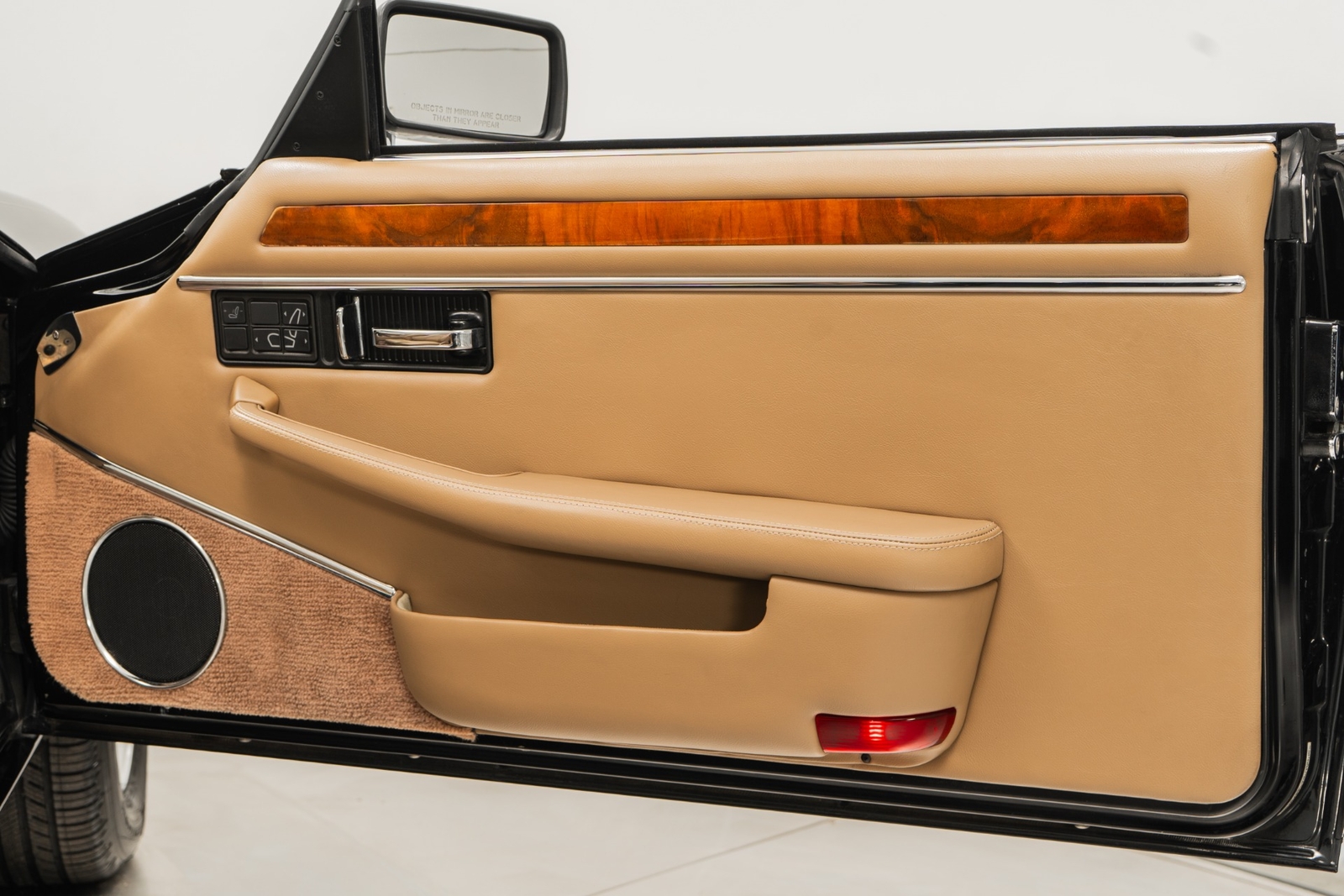 Jaguar-XJS-1995-Convertible-31