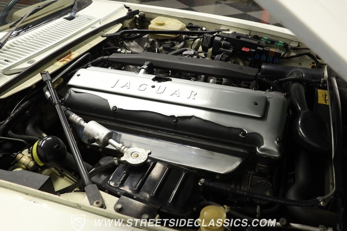 Jaguar-XJS-1995-Convertible-31
