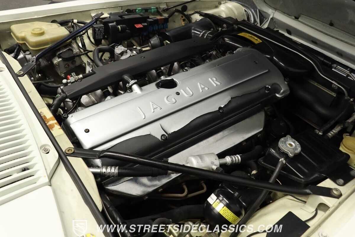 Jaguar-XJS-1995-Convertible-32