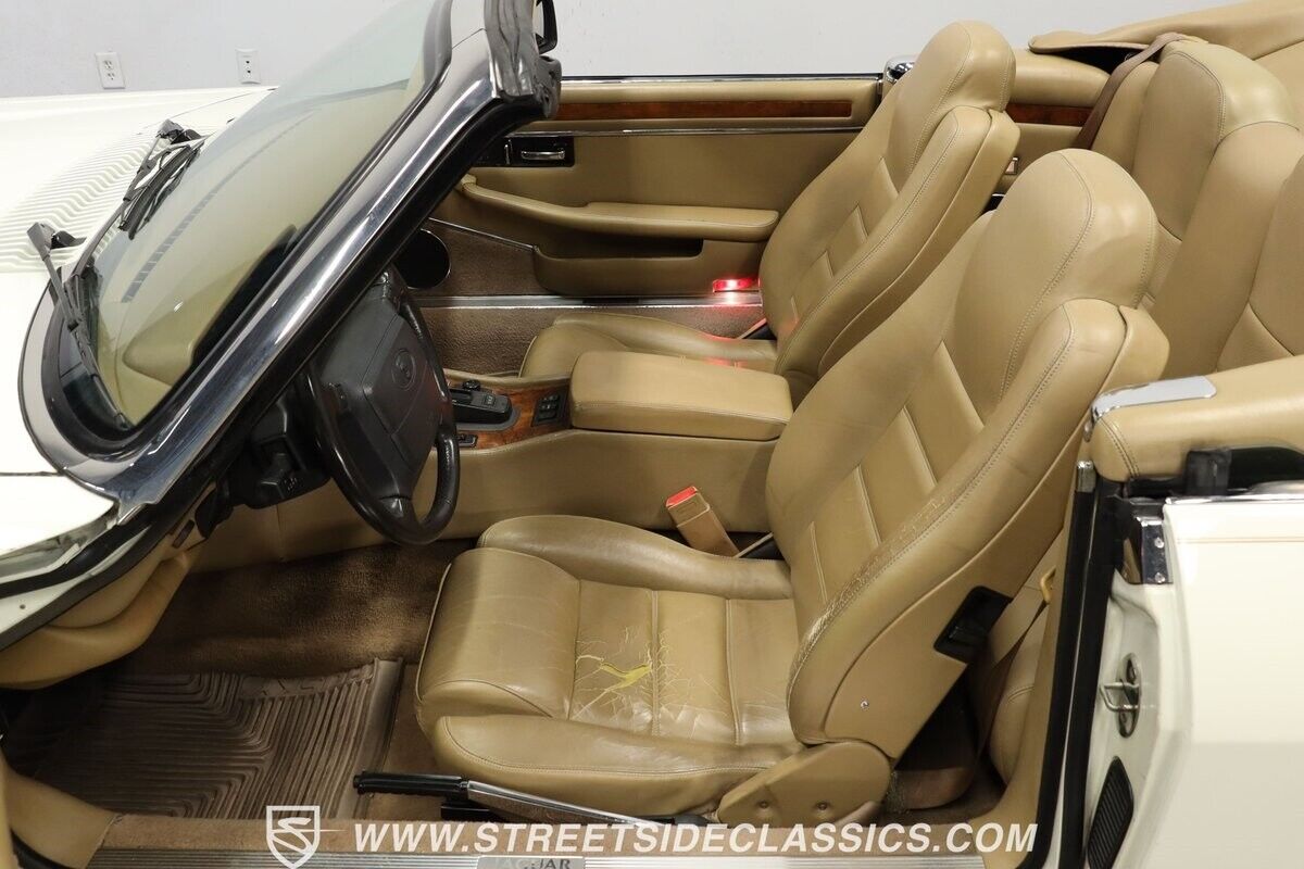 Jaguar-XJS-1995-Convertible-35