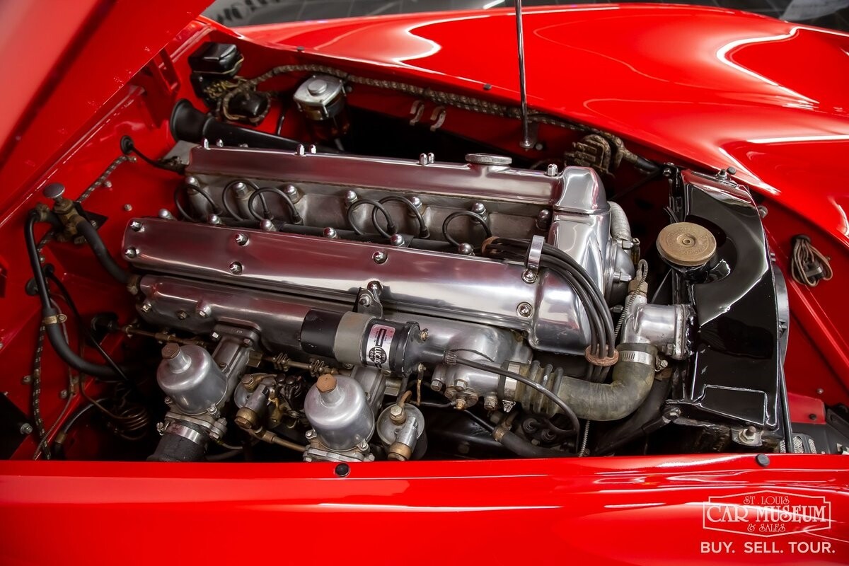 Jaguar-XK-1952-Coupe-32