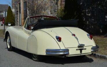 Jaguar-XK-1957-Convertible-3