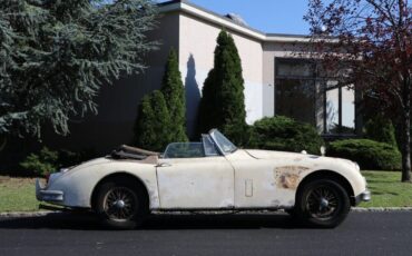 Jaguar-XK-1960-Drophead-Coupe-1