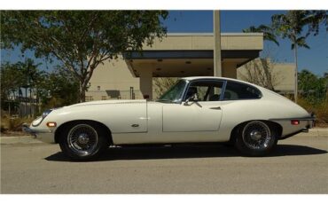 Jaguar-XK-1971-HATCHBACK-COUPE-1