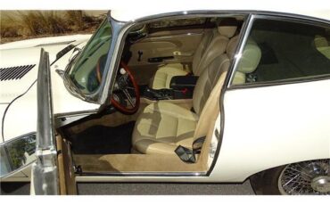 Jaguar-XK-1971-HATCHBACK-COUPE-10