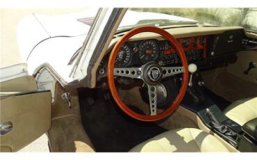 Jaguar-XK-1971-HATCHBACK-COUPE-11