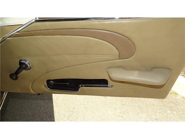 Jaguar-XK-1971-HATCHBACK-COUPE-15