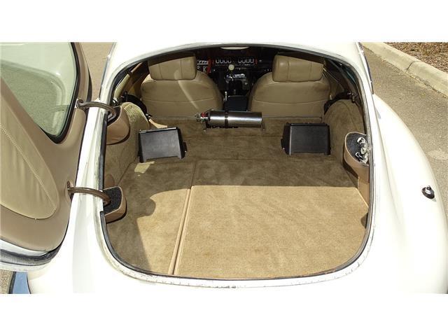 Jaguar-XK-1971-HATCHBACK-COUPE-16