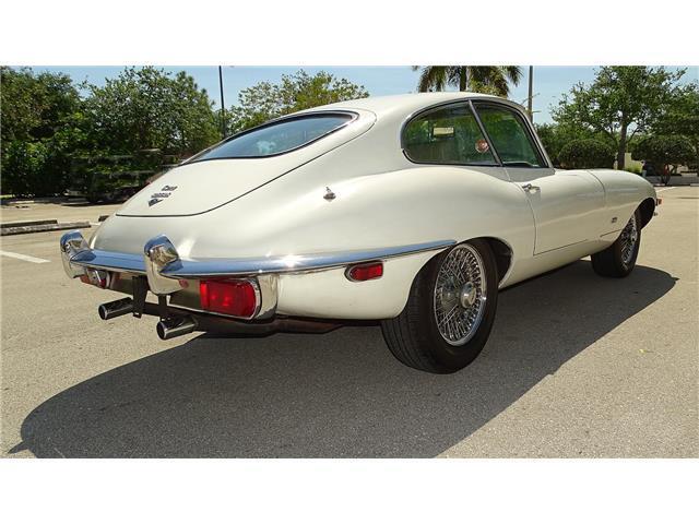Jaguar-XK-1971-HATCHBACK-COUPE-4