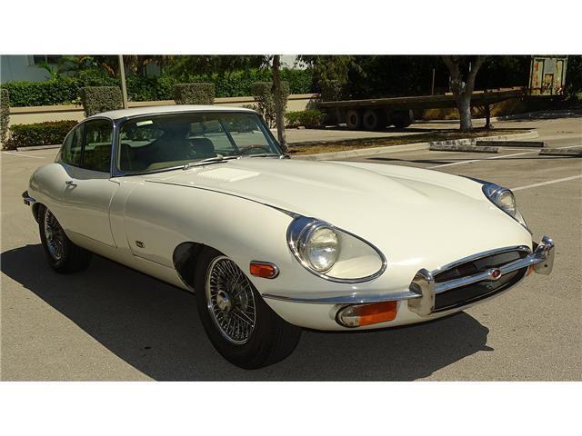 Jaguar-XK-1971-HATCHBACK-COUPE-7