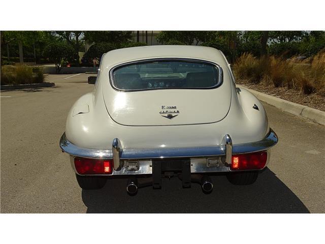 Jaguar-XK-1971-HATCHBACK-COUPE-8