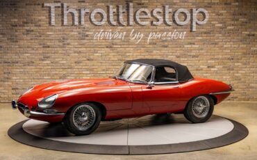 Jaguar-XKE-1966-Convertible-1