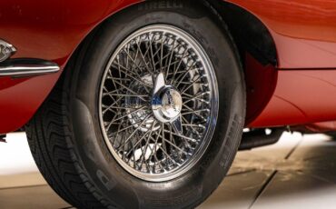 Jaguar-XKE-1966-Convertible-16