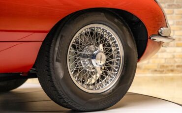 Jaguar-XKE-1966-Convertible-19