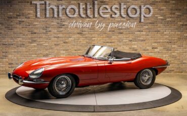 Jaguar-XKE-1966-Convertible